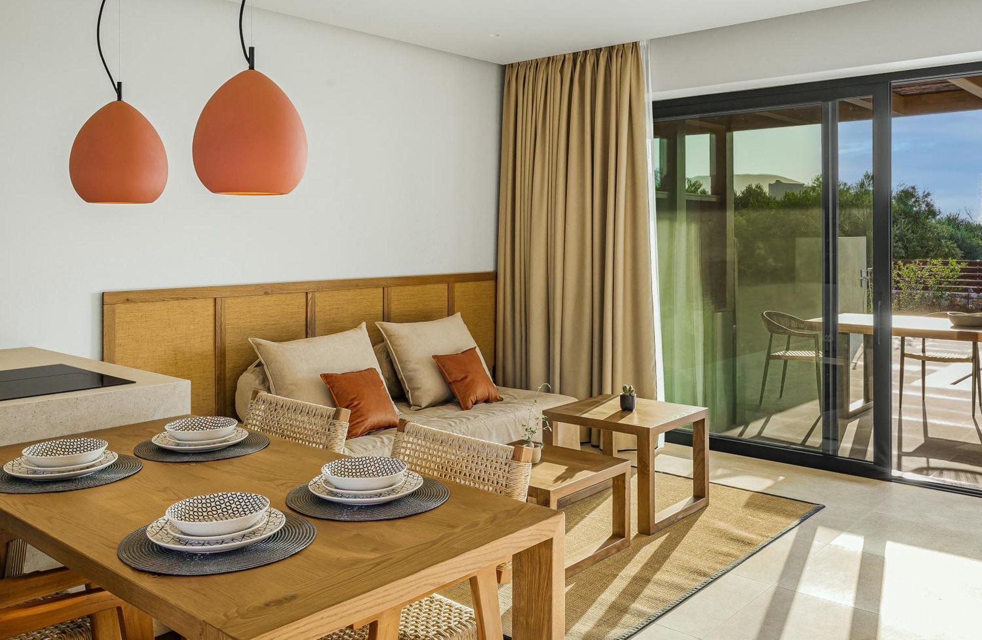 Lakka Apartment