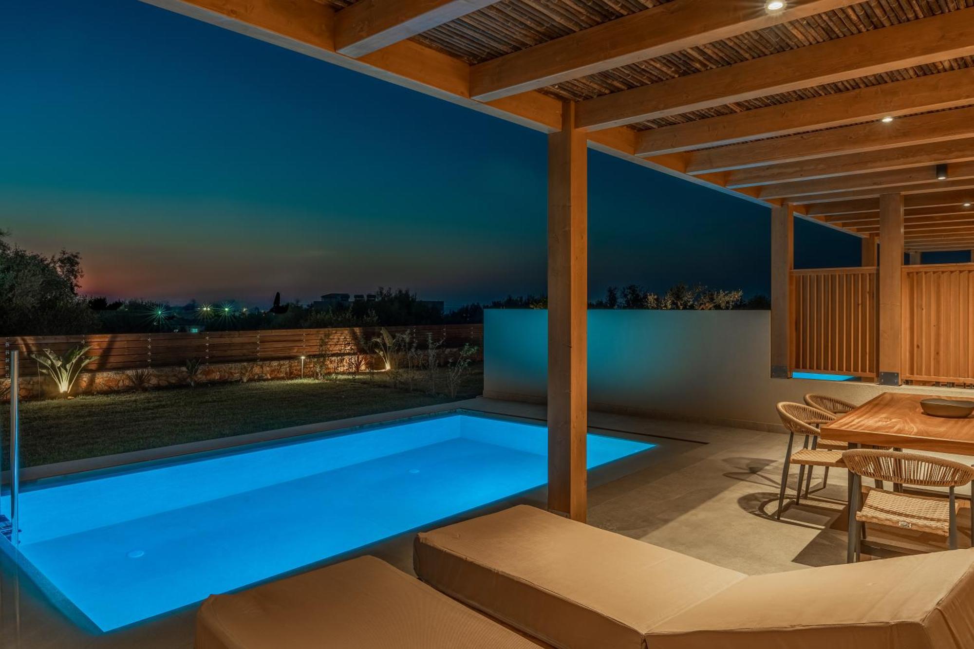 Lakka Apartment