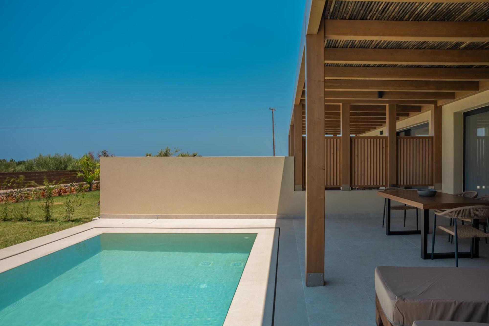 Lakka Apartment *
